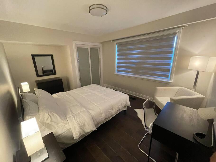 3-Bedroom Modern Luxury Apartment In The Heart Of City Toronto Zewnętrze zdjęcie